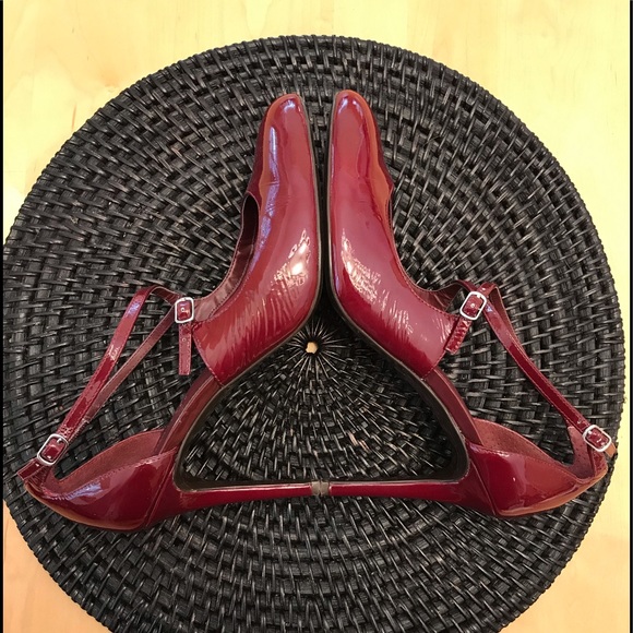 NEW RALPH LAUREN Sz8.5B Patent PUMPS - Picture 2 of 7